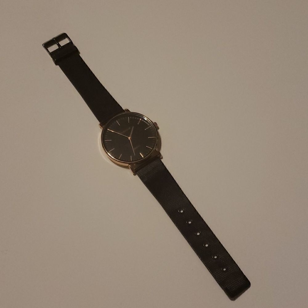 ‎Geneva Watch